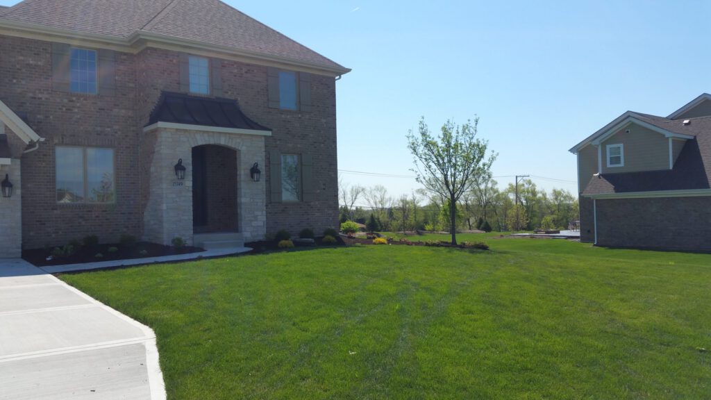 New Home Build Easy Maintenance Landscape Installation (Homer Glen)