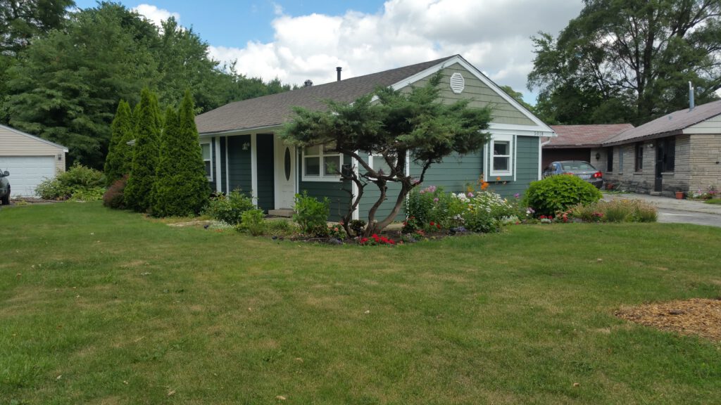 Oak Lawn Front Landscape Redesign and Backyard Renovation